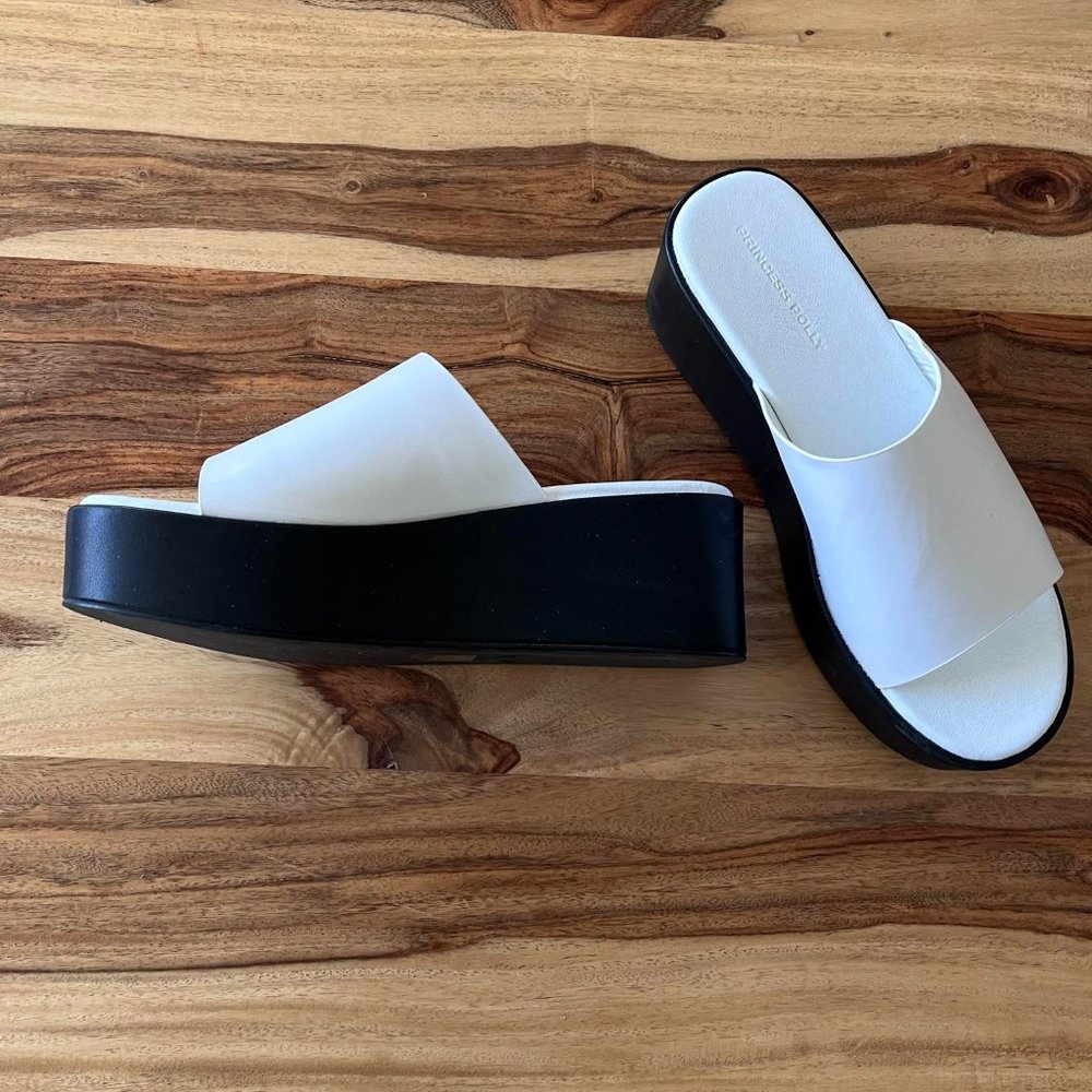 Platform Sandal - Picture 3 of 4